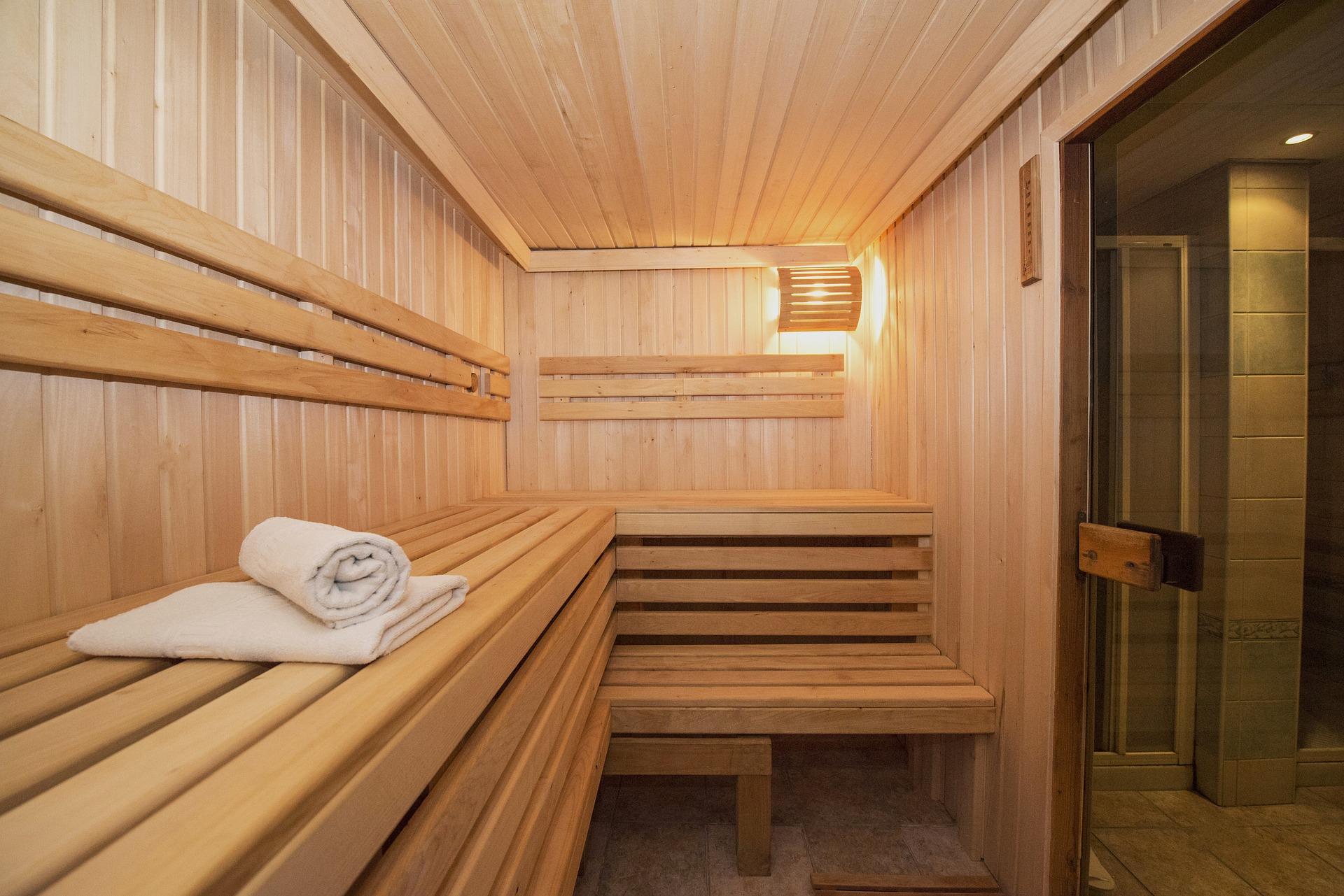 het spoor morgen noodsituatie Hoe kun je goedkoop naar de sauna? | DIK.NL